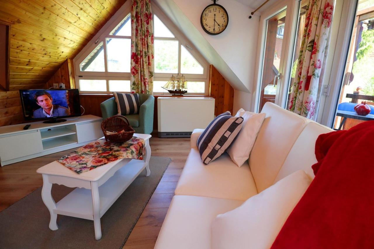 Landhaus-Vintage Fe-Wo-Apartment 5 Schluchsee Kültér fotó